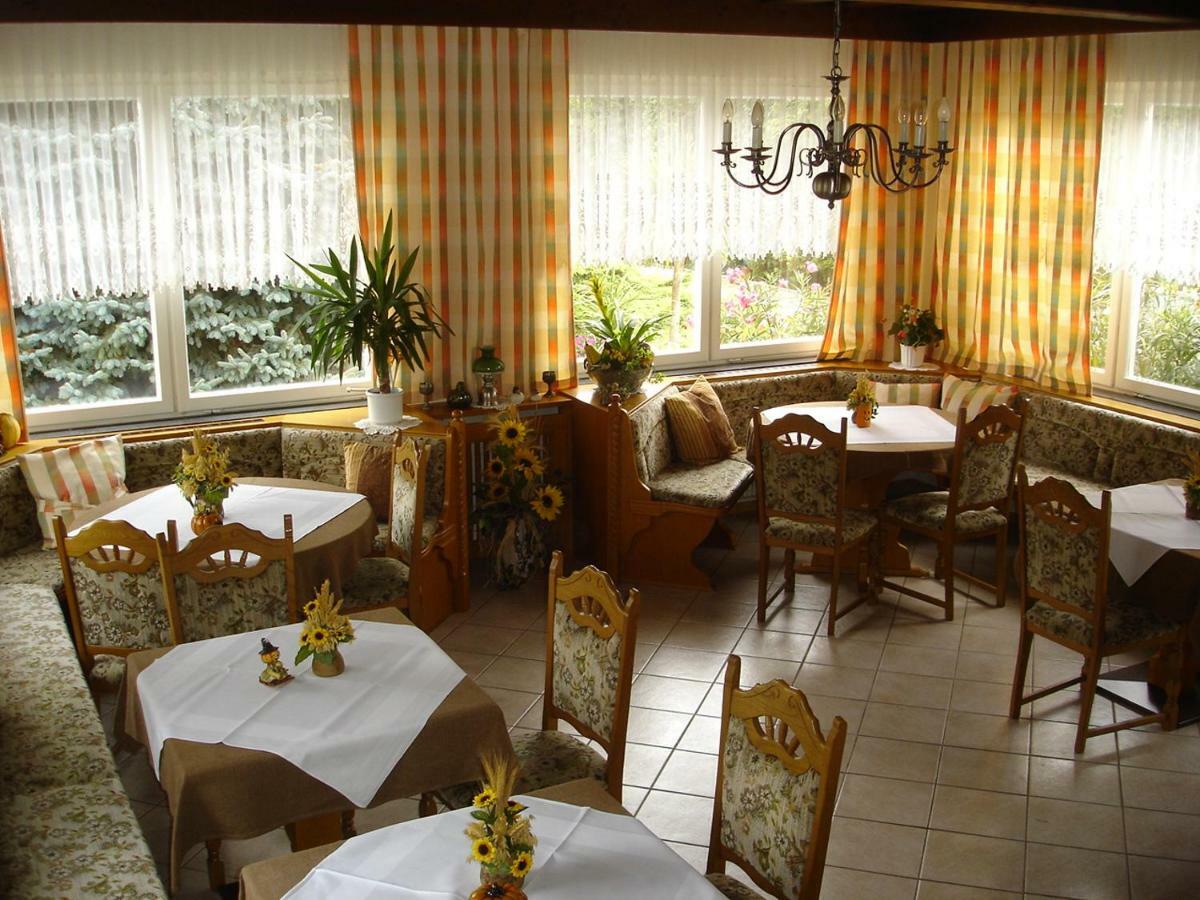Weingut Pension Sommerhof Mörbisch am See Exterior foto